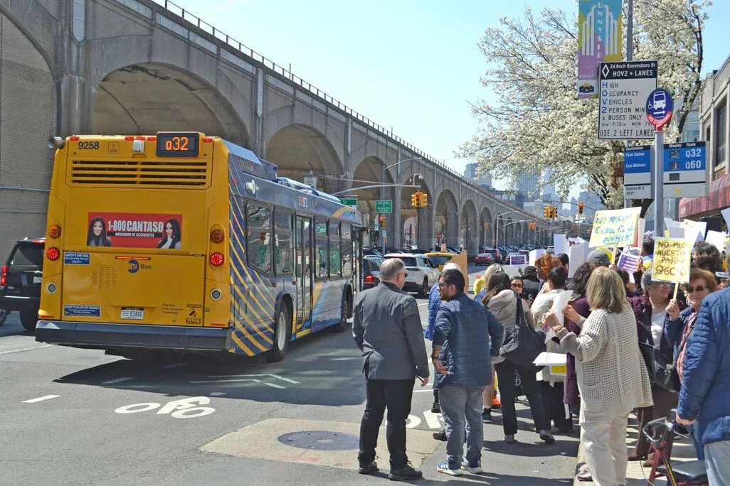 Queens Chronicle: Sunnyside Bus Stop Relocation Assailed